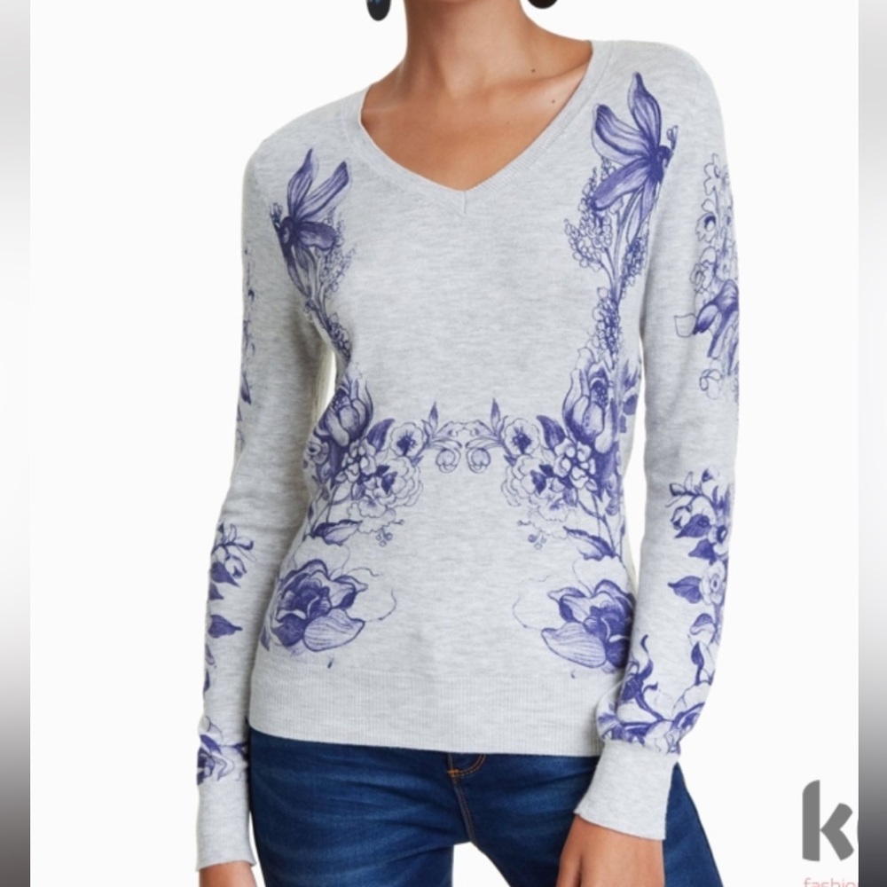 Desigual women’s floral sweater gray purple size small